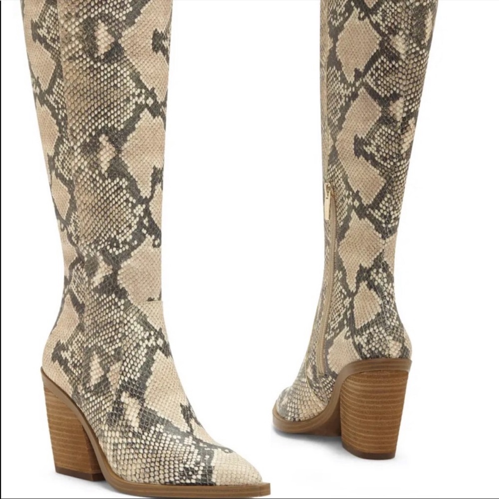 These Womens Vince Camuto Gravana Knee-High Boots are guaranteed authentic.